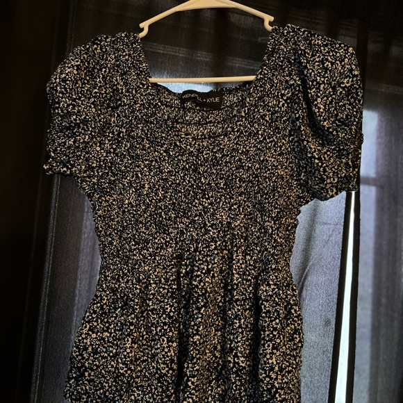 Crop top flowy blue flower - Picture 3 of 3